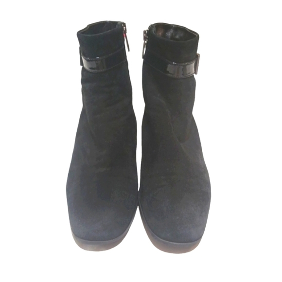 Aquatalia Black Suede and Patent Leather Boots Ankle Booties Size 7.5 - Picture 2 of 13